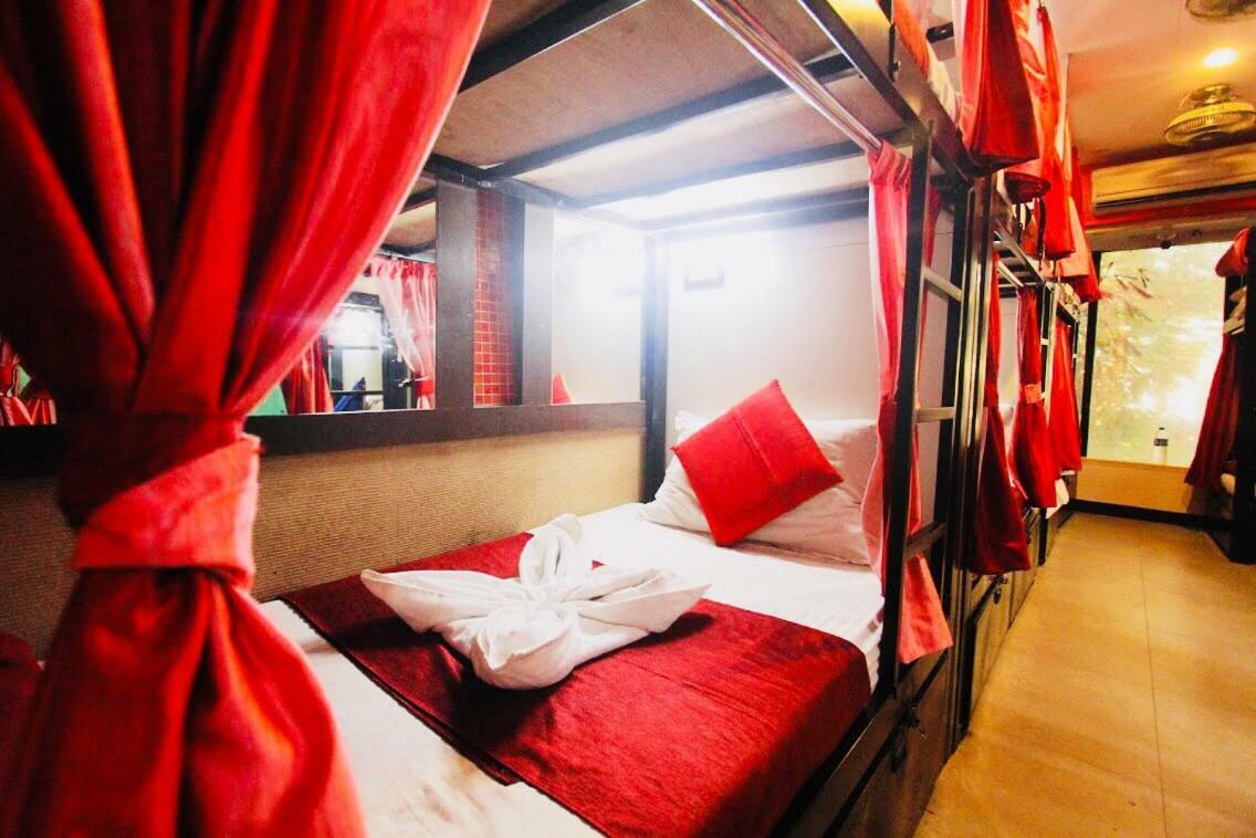 Town Hostel Mumbai - Ac Dormitory Exterior foto