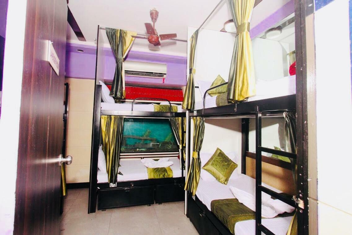 Town Hostel Mumbai - Ac Dormitory Exterior foto